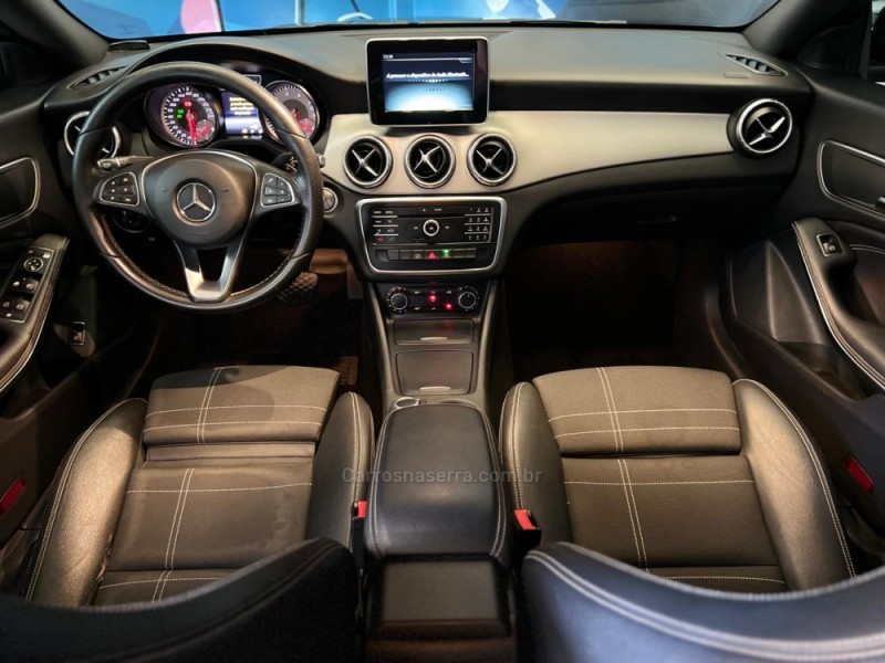 CLA 200 1.6 URBAN 16V FLEX 4P AUTOMÁTICO - 2016 - NOVO HAMBURGO
