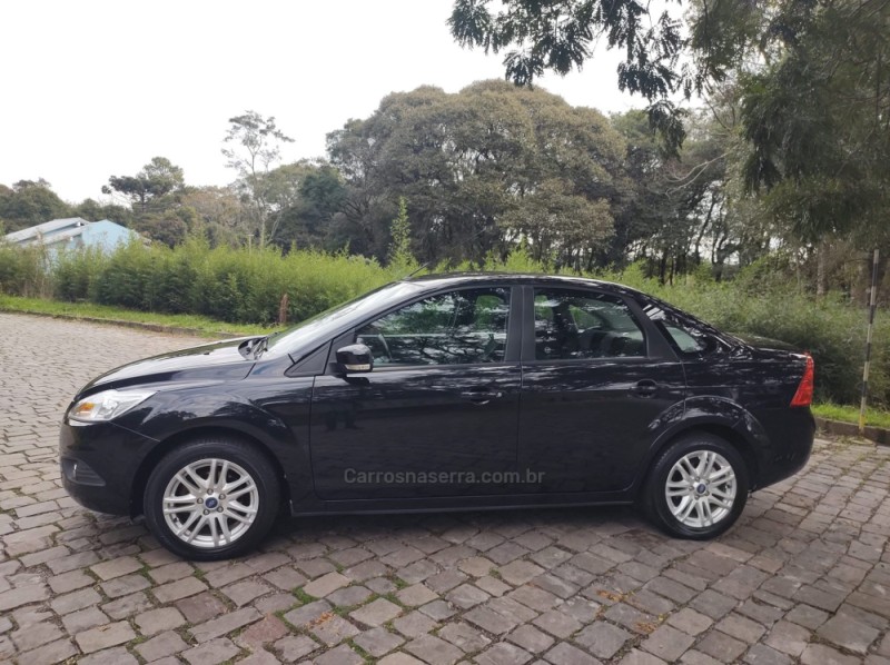 FOCUS 2.0 GLX SEDAN 16V GASOLINA 4P AUTOMÁTICO - 2013 - NOVA PRATA