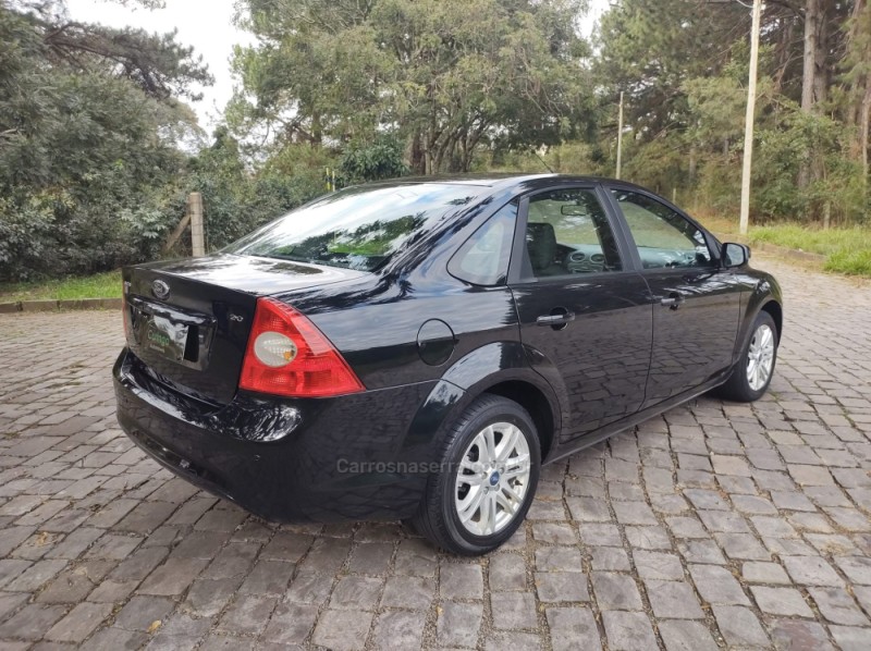 FOCUS 2.0 GLX SEDAN 16V GASOLINA 4P AUTOMÁTICO - 2013 - NOVA PRATA