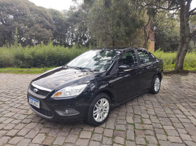 focus 2.0 glx sedan 16v gasolina 4p automatico 2013 nova prata