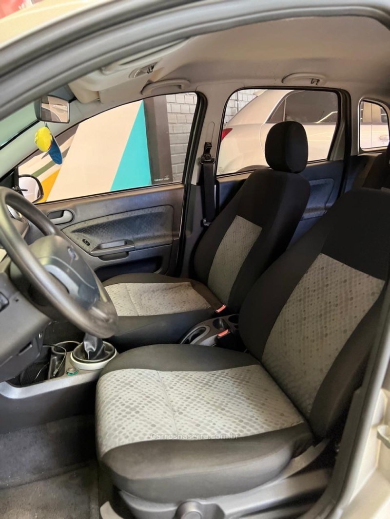 FIESTA 1.6 MPI CLASS HATCH 8V FLEX 4P MANUAL - 2013 - NOVO HAMBURGO