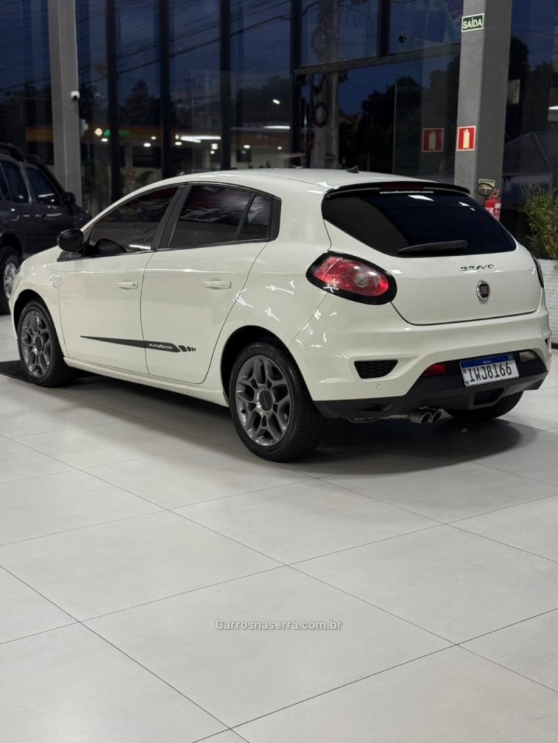 BRAVO 1.8 BLACKMOTION 16V FLEX 4P MANUAL - 2016 - SANTA CRUZ DO SUL