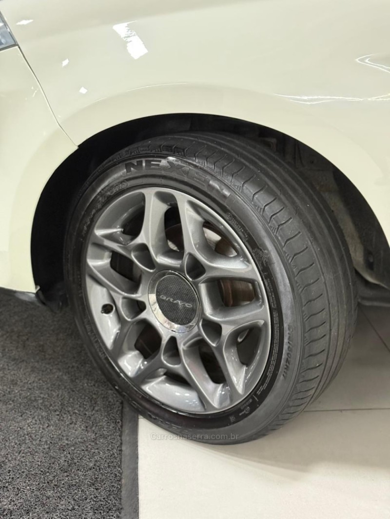 BRAVO 1.8 BLACKMOTION 16V FLEX 4P MANUAL - 2016 - SANTA CRUZ DO SUL