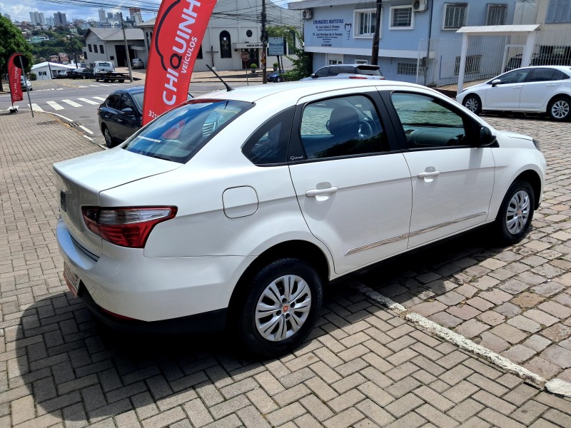 GRAND SIENA 1.0 ATTRACTIVE 8V FLEX 4P MANUAL - 2020 - CAXIAS DO SUL
