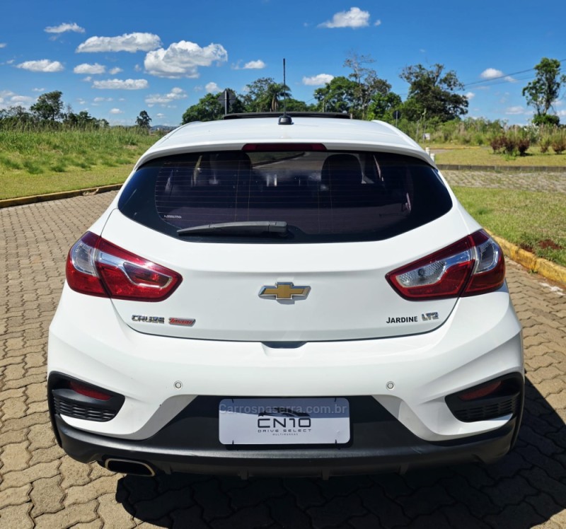 CRUZE 1.4 TURBO LTZ II SPORT HATCH 16V FLEX 4P AUTOMÁTICO - 2018 - LAJEADO
