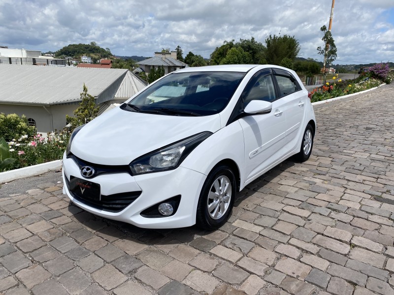 HB20 1.0 COMFORT PLUS 12V FLEX 4P MANUAL - 2014 - CARLOS BARBOSA