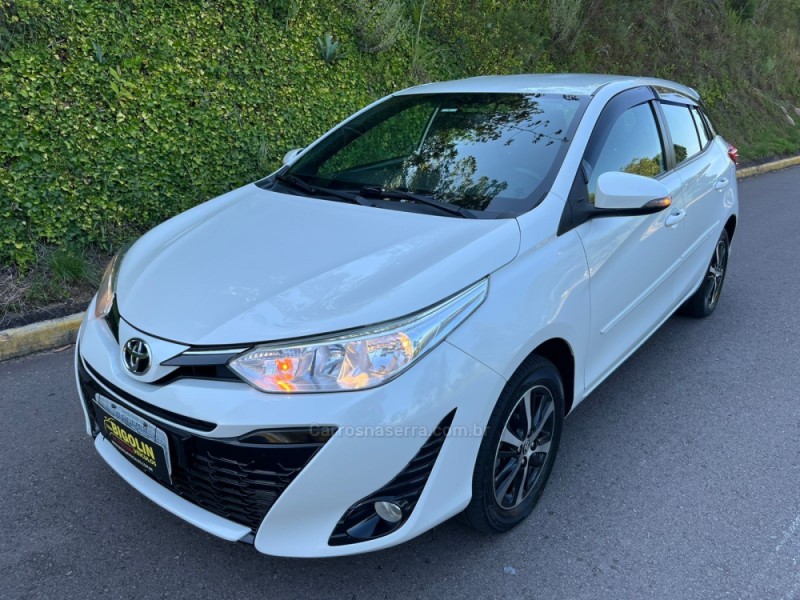 YARIS 1.5 XS 16V FLEX 4P AUTOMÁTICO