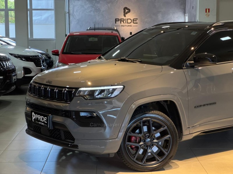 COMPASS 2.0 HURRICANE BLACKHAWK 4X4 TURBO GASOLINA 4P AUTOMÁTICO - 2025 - CAXIAS DO SUL