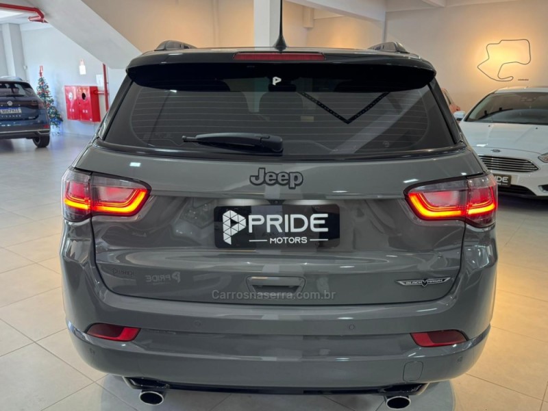 COMPASS 2.0 HURRICANE BLACKHAWK 4X4 TURBO GASOLINA 4P AUTOMÁTICO - 2025 - CAXIAS DO SUL