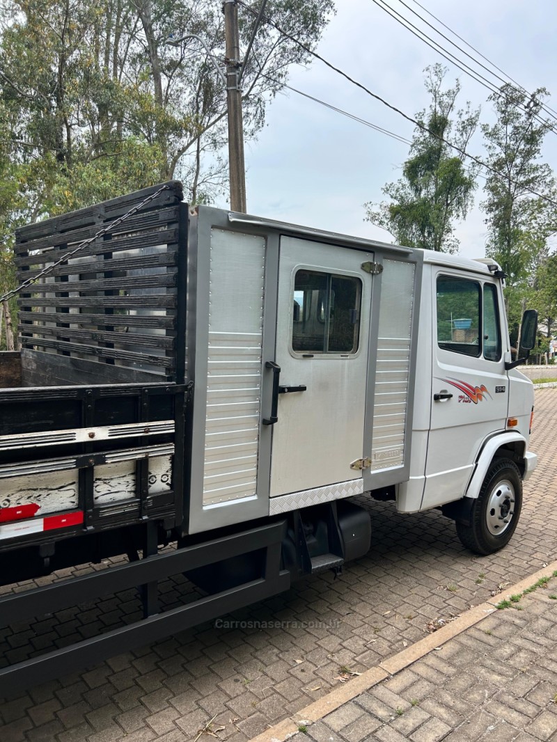 914  - 1995 - GUAPORé