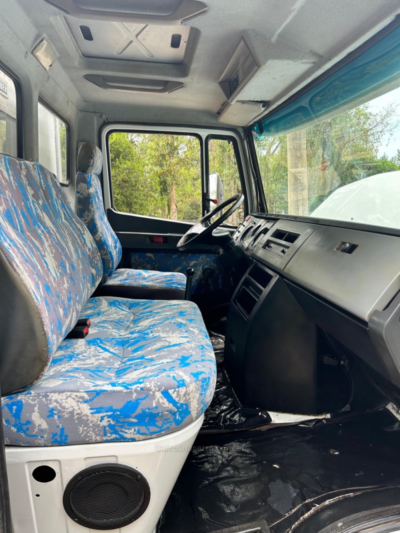 914  - 1995 - GUAPORé