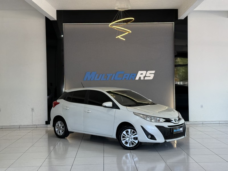 YARIS 1.3 XL LIVE 16V FLEX 4P AUTOMÁTICO