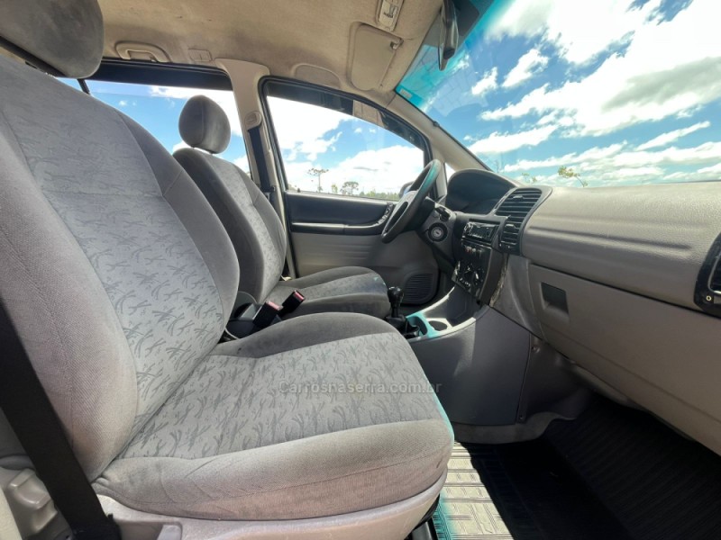 ZAFIRA 2.0 MPFI 16V GASOLINA 4P MANUAL - 2001 - CAXIAS DO SUL