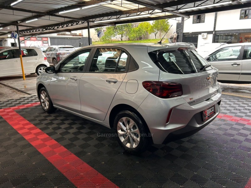 ONIX 1.0 LTZ 12V TURBO FLEX 4P MANUAL - 2021 - PASSO FUNDO