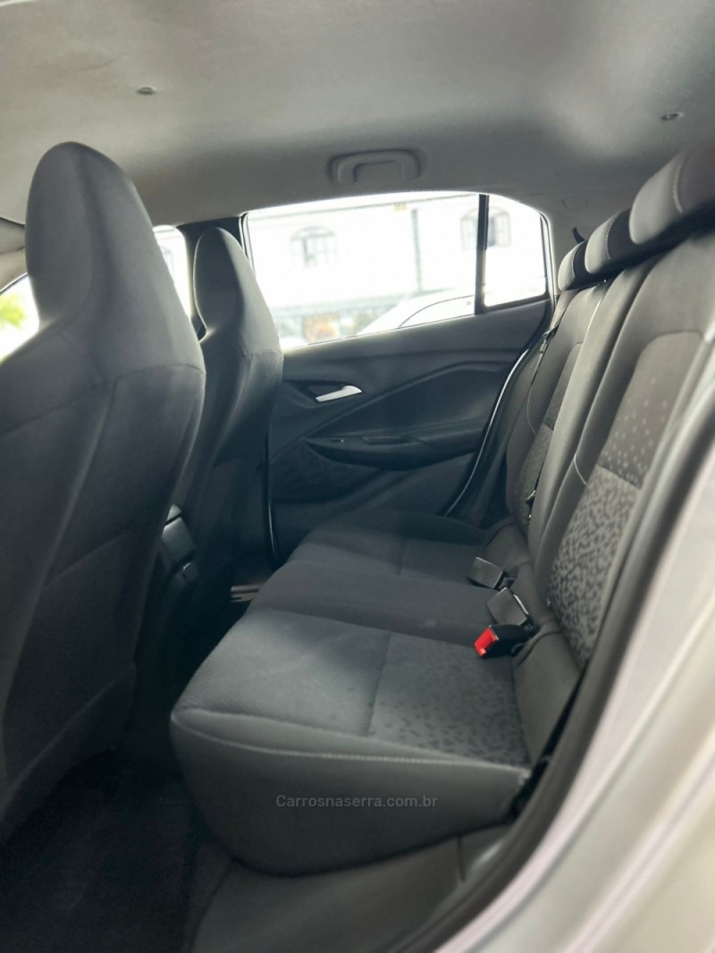 ONIX 1.0 LTZ 12V TURBO FLEX 4P MANUAL - 2021 - PASSO FUNDO