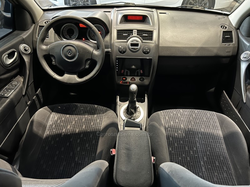 MÉGANE 1.6 DYNAMIQUE GRAND TOUR 16V FLEX 4P MANUAL - 2012 - CAXIAS DO SUL