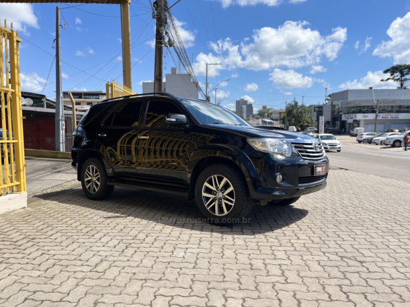 HILUX SW4 3.0 SRV 4X4 16V TURBO INTERCOOLER DIESEL 4P MANUAL - 2012 - CAXIAS DO SUL