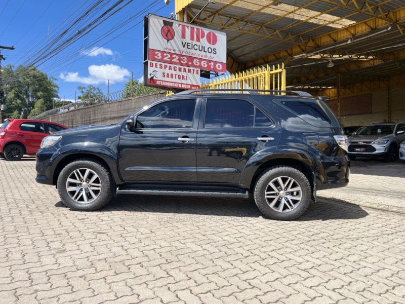 HILUX SW4 3.0 SRV 4X4 16V TURBO INTERCOOLER DIESEL 4P MANUAL - 2012 - CAXIAS DO SUL