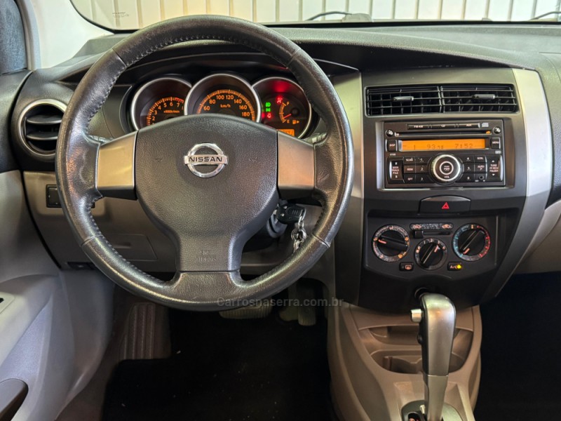 GRAND LIVINA 1.8 SL 16V FLEX 4P AUTOMÁTICO - 2010 - DOIS IRMãOS