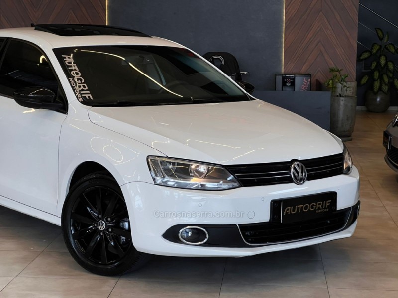 JETTA 2.0 COMFORTLINE FLEX 4P TIPTRONIC - 2013 - CAMPO BOM