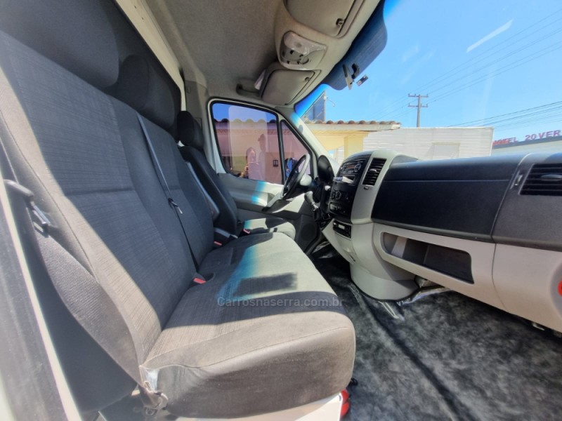 SPRINTER 2.2 CHASSI 515 LONGO DIESEL 3P MANUAL - 2018 - PORTãO