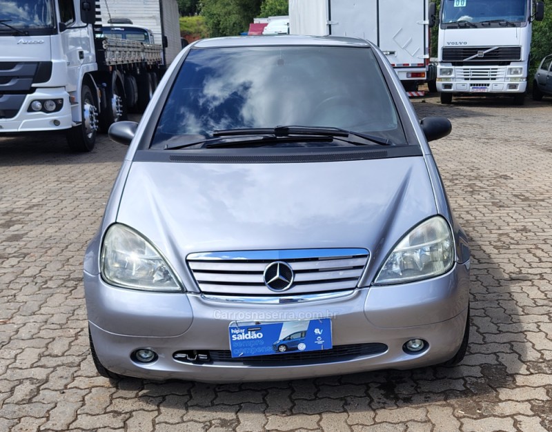 CLASSE A 1.9 190 CLASSIC GASOLINA 4P MANUAL - 2001 - PORTãO