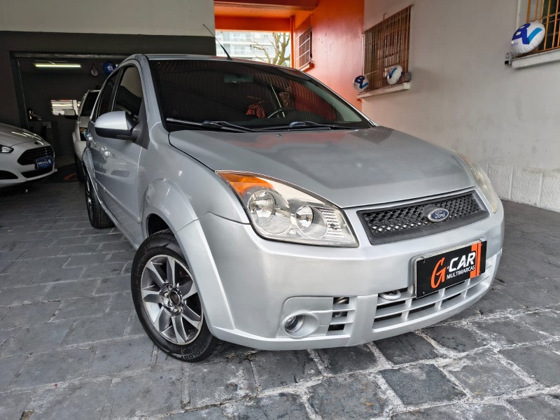 FIESTA 1.0 MPI PERSONNALITÉ 8V GASOLINA 4P MANUAL - 2008 - CAXIAS DO SUL