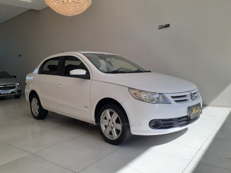 VOYAGE 1.0 MI TRENDLINE 8V FLEX 4P MANUAL - 2013 - CANELA