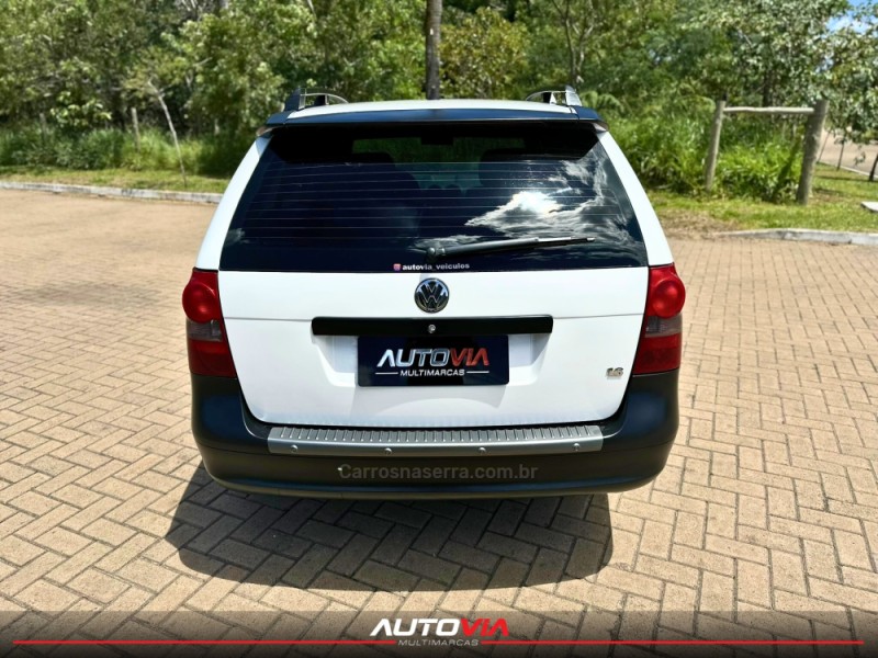 PARATI 1.6 MI TRACK & FIELD 8V FLEX 4P MANUAL G.IV - 2006 - SAPIRANGA