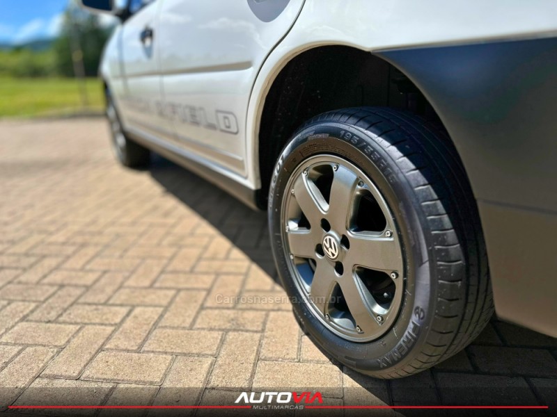 PARATI 1.6 MI TRACK & FIELD 8V FLEX 4P MANUAL G.IV - 2006 - SAPIRANGA