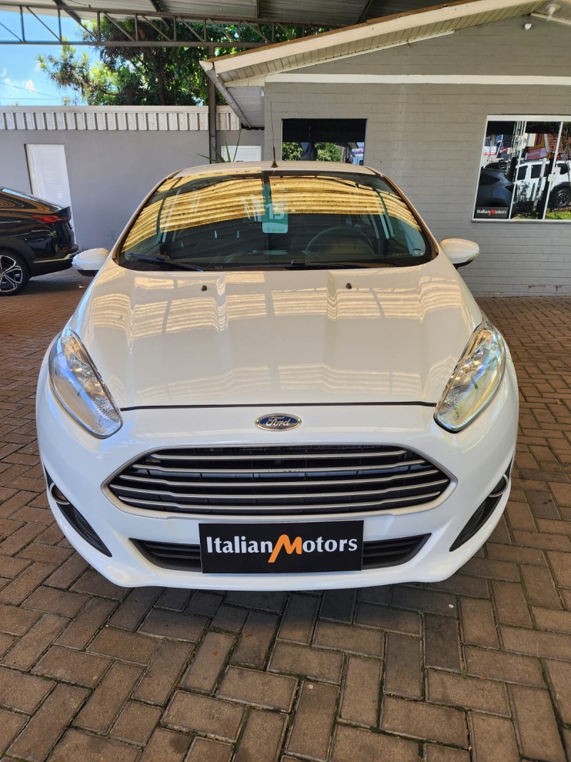 FIESTA 1.5 SE HATCH 16V FLEX 4P MANUAL - 2015 - CAXIAS DO SUL