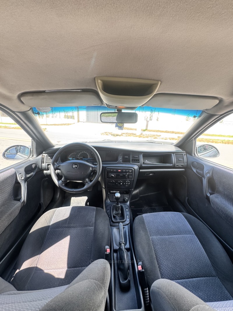 VECTRA 2.2 MPFI GLS 8V GASOLINA 4P MANUAL - 2001 - CAXIAS DO SUL
