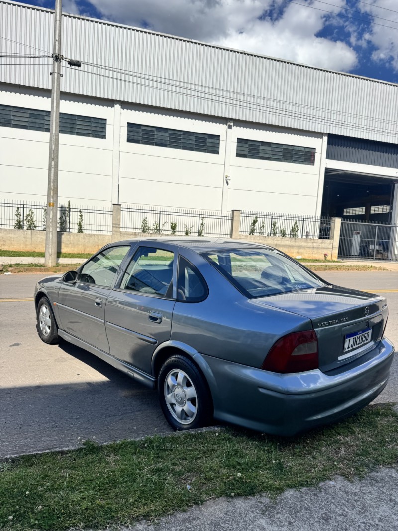 VECTRA 2.2 MPFI GLS 8V GASOLINA 4P MANUAL - 2001 - CAXIAS DO SUL