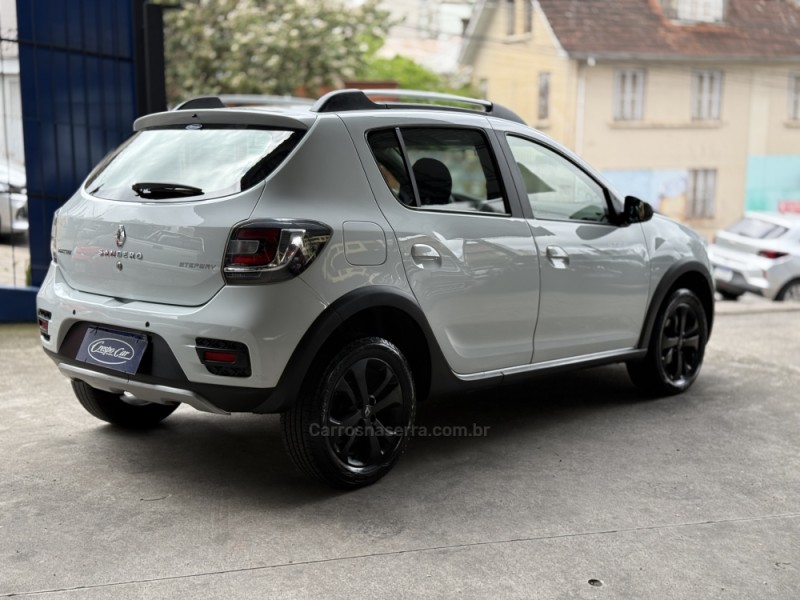 SANDERO 1.6 STEPWAY 8V FLEX 4P MANUAL - 2016 - CAXIAS DO SUL