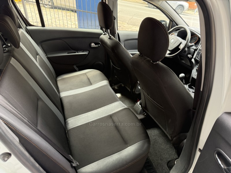 SANDERO 1.6 STEPWAY 8V FLEX 4P MANUAL - 2016 - CAXIAS DO SUL