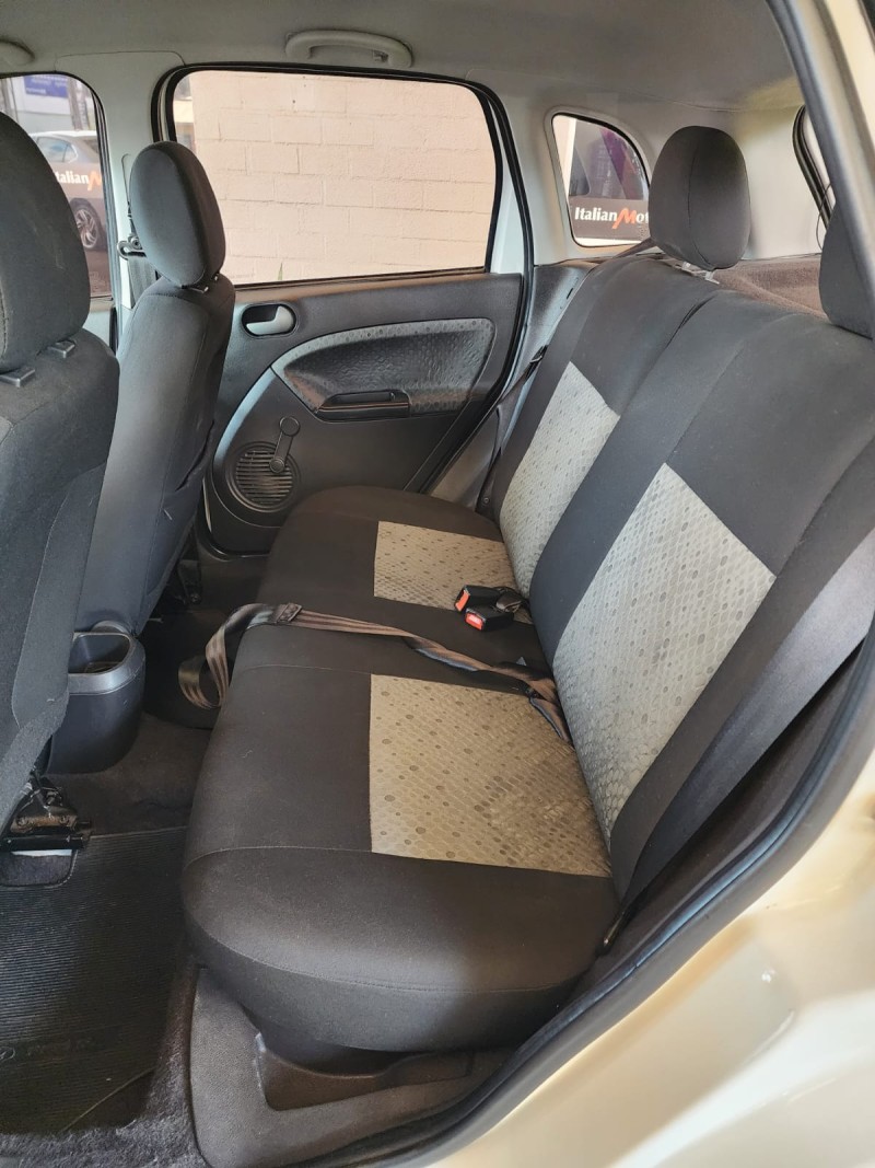 FIESTA 1.6 MPI CLASS HATCH 8V FLEX 4P MANUAL - 2014 - CAXIAS DO SUL