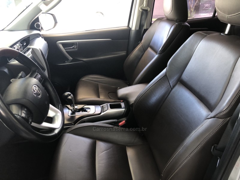 HILUX SW4 2.8 SRX 4X4 7 LUGARES 16V TURBO INTERCOOLER DIESEL 4P AUTOMÁTICO - 2017 - FARROUPILHA
