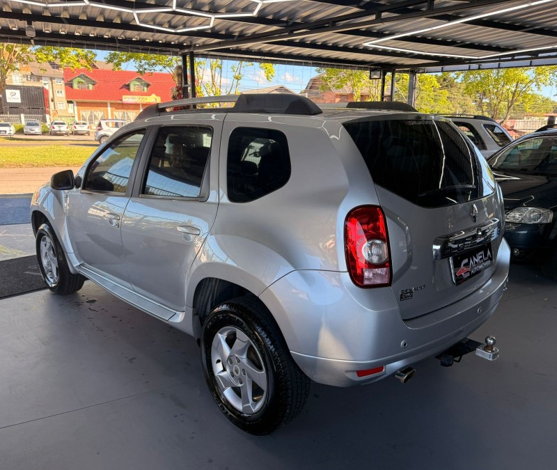 DUSTER 1.6 DYNAMIQUE 4X2 16V FLEX 4P MANUAL - 2014 - CANELA