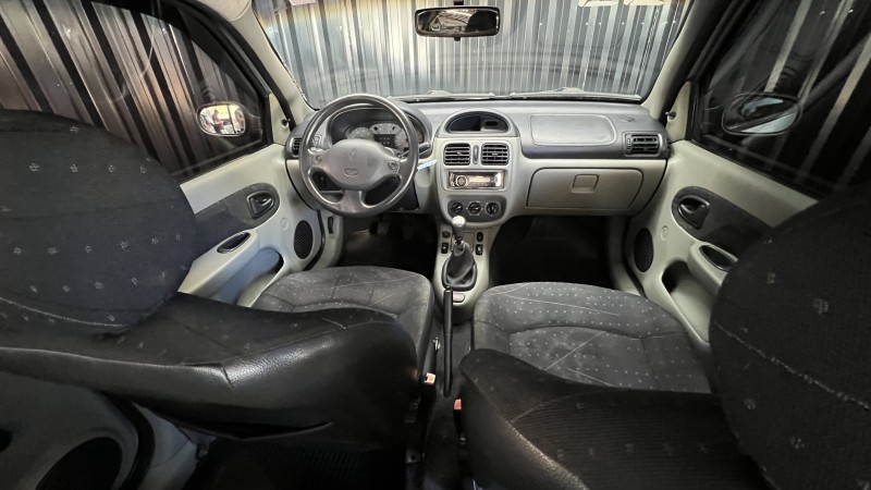 CLIO 1.0 EXPRESSION 16V FLEX 4P MANUAL - 2005 - CAXIAS DO SUL