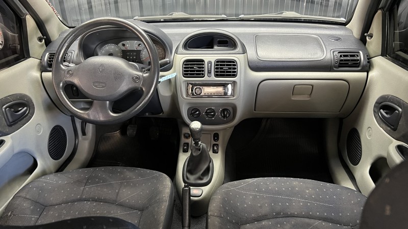 CLIO 1.0 EXPRESSION 16V FLEX 4P MANUAL - 2005 - CAXIAS DO SUL