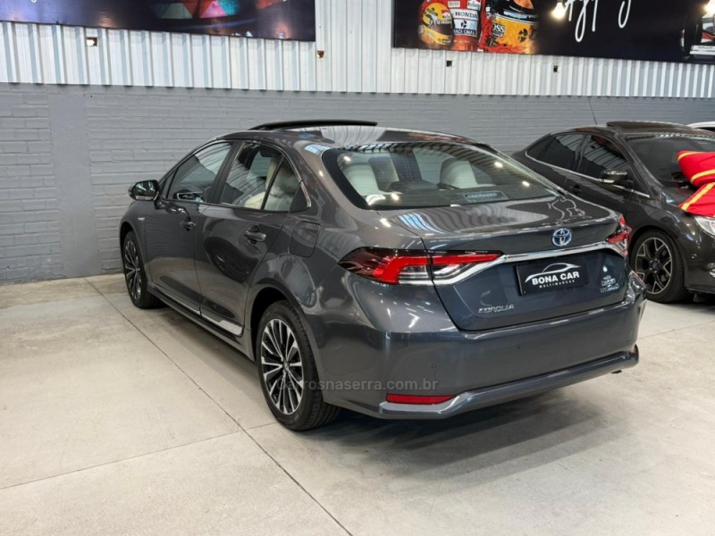COROLLA 1.8 ALTIS PREMIUM 16V HÍBRIDO 4P AUTOMÁTICO - 2024 - CAXIAS DO SUL