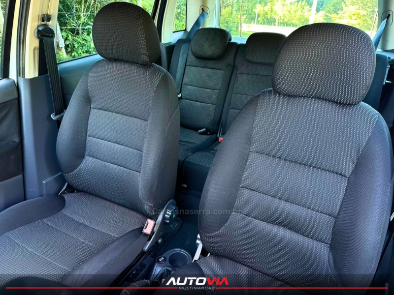 IDEA 1.4 MPI ELX 8V FLEX 4P MANUAL - 2006 - SAPIRANGA