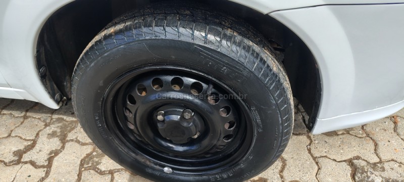 CLASSIC 1.0 VHC LS 8V FLEX 4P MANUAL - 2016 - PORTãO