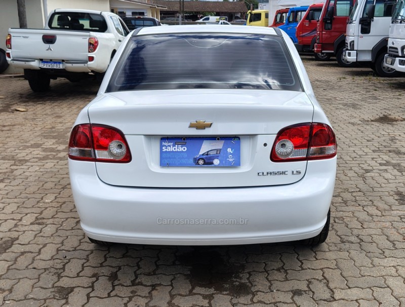 CLASSIC 1.0 VHC LS 8V FLEX 4P MANUAL - 2016 - PORTãO