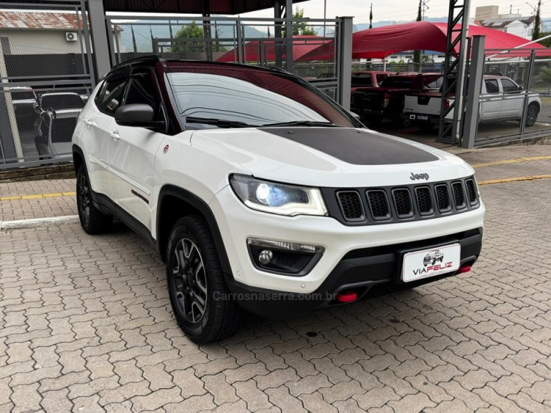COMPASS 2.0 16V DIESEL TRAILHAWK 4X4 AUTOMÁTICO - 2020 - FELIZ