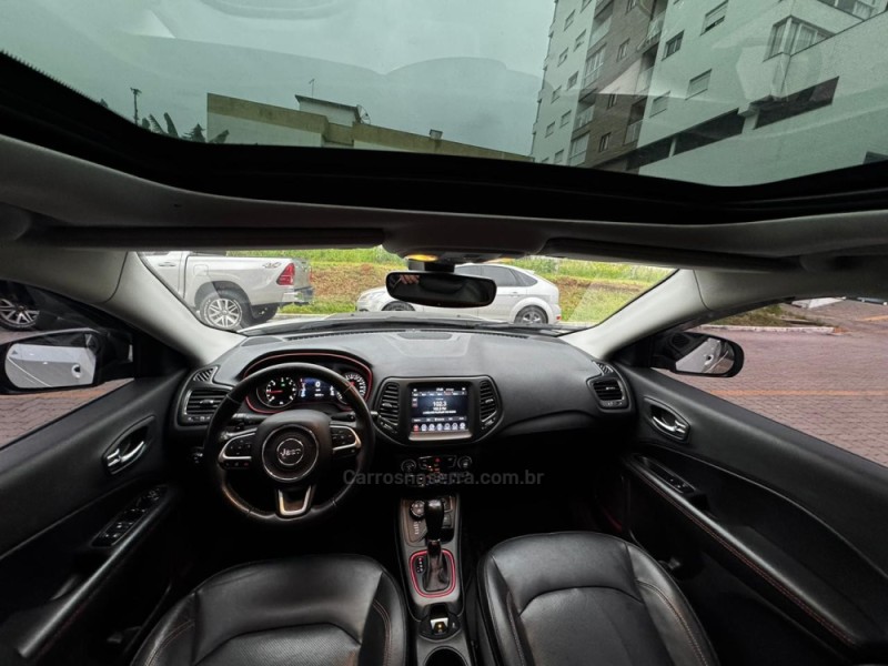 COMPASS 2.0 16V DIESEL TRAILHAWK 4X4 AUTOMÁTICO - 2020 - FELIZ