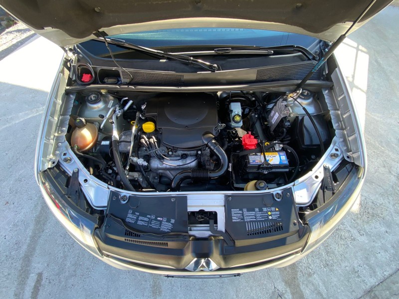 SANDERO 1.6 STEPWAY 16V FLEX 4P MANUAL - 2015 - CAXIAS DO SUL