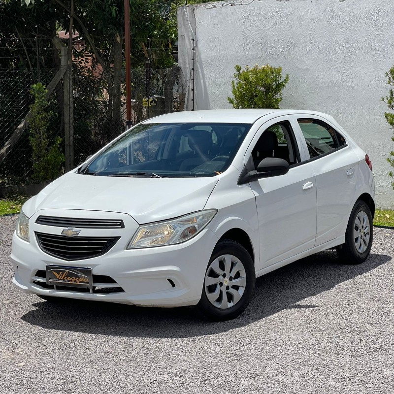 CHEVROLET - ONIX - 2015/2016 - Branca - R$ 39.900,00