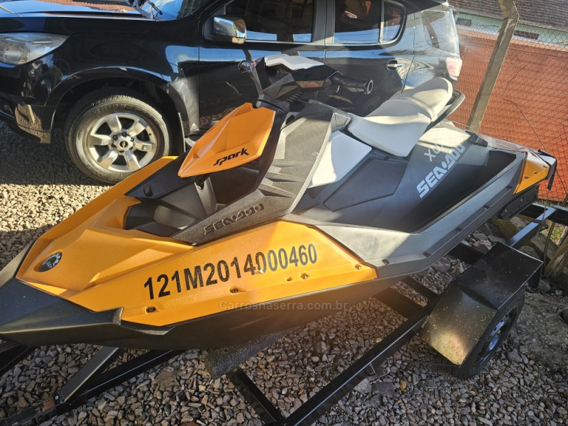 JET SKI SPARK  - 2014 - BENTO GONçALVES