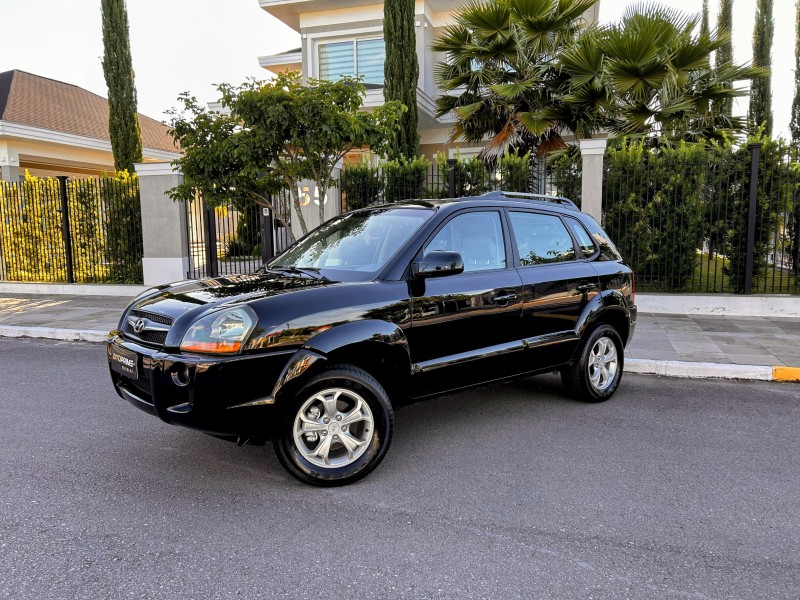 tucson 2.0 mpfi gls 16v 143cv 2wd gasolina 4p automatico 2013 bento goncalves